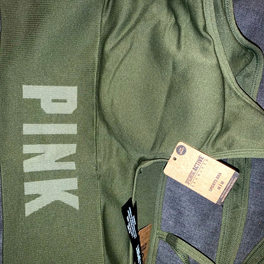 Pink Seamless sports bra - Picture 4 of 9